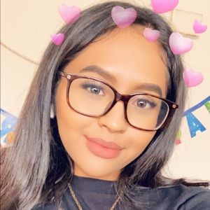 Meet your Posher, Rose